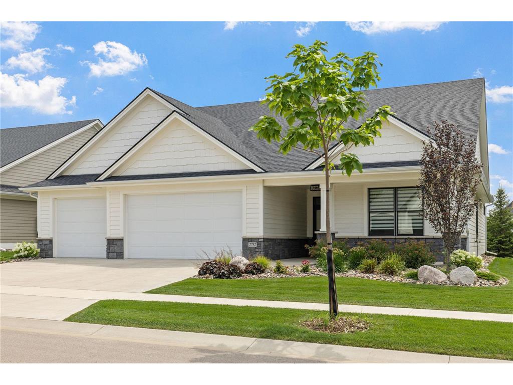2732 Bentley Drive SW Rochester MN 55902 6769020 image1