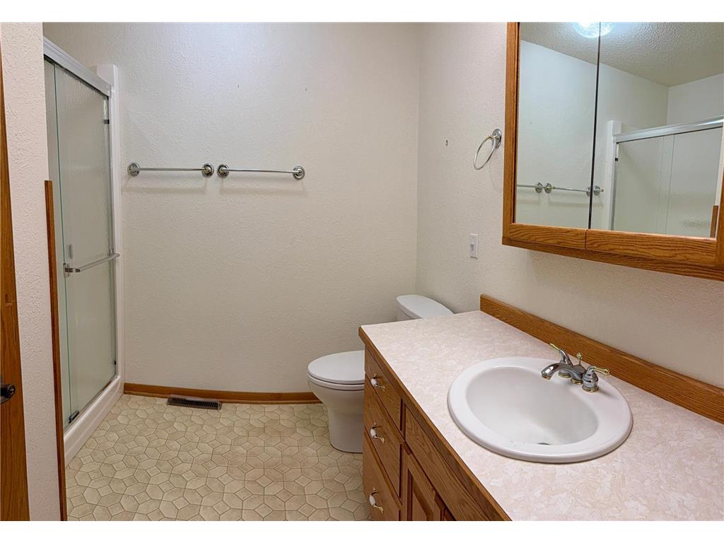 2733 Campus Lane Albert Lea MN 56007 7050600 image20