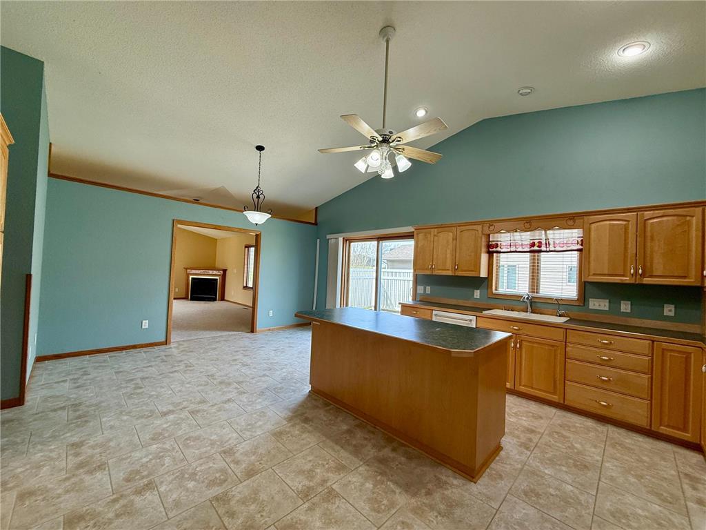 2733 Campus Lane Albert Lea MN 56007 7050600 image8