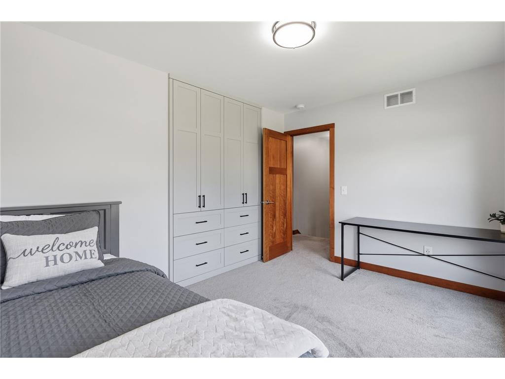 2734 Shadow Wood Court Chaska MN 55318 7071796 image23