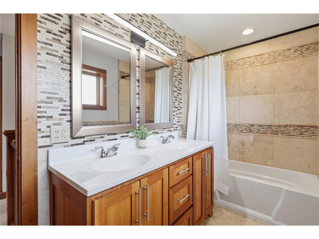2734 Shadow Wood Court Chaska MN 55318 7071796 image27