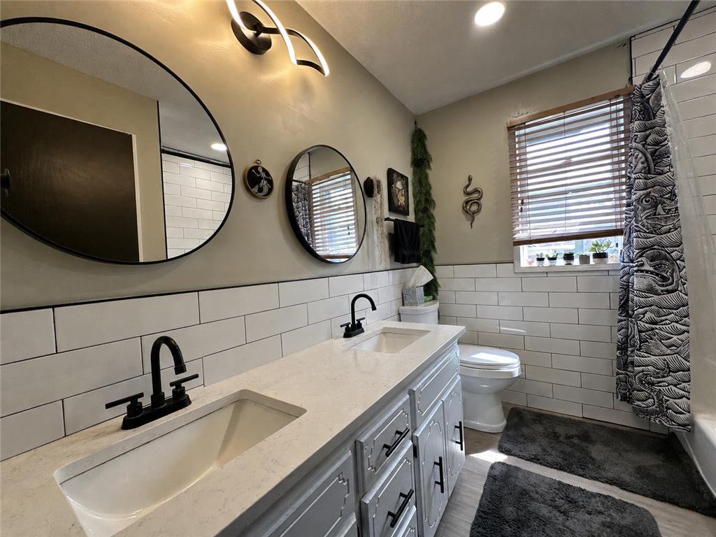 2734 Ulysses Street NE Minneapolis MN 55418 7040996 image8