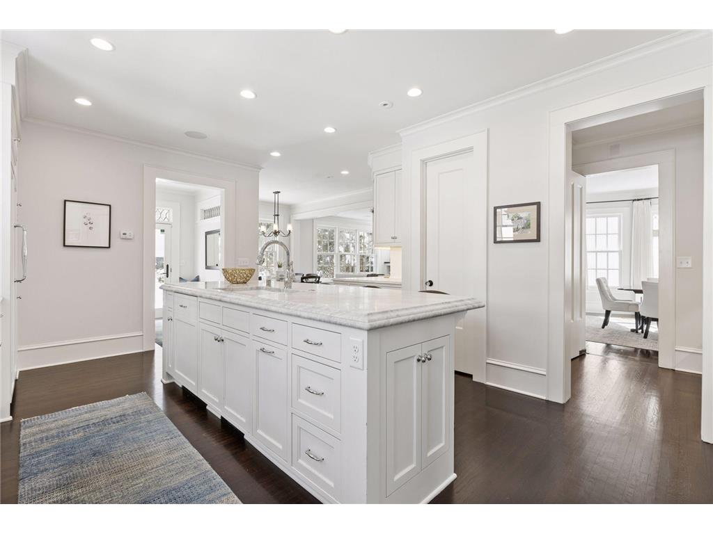 2735 E Lake Of The Isles Parkway Minneapolis MN 55408 - Lake of the Isles 7016603 image16