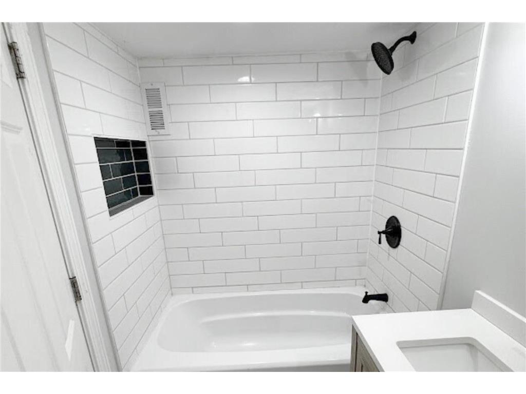 2735 Upton Avenue N Minneapolis MN 55411 6804263 image15