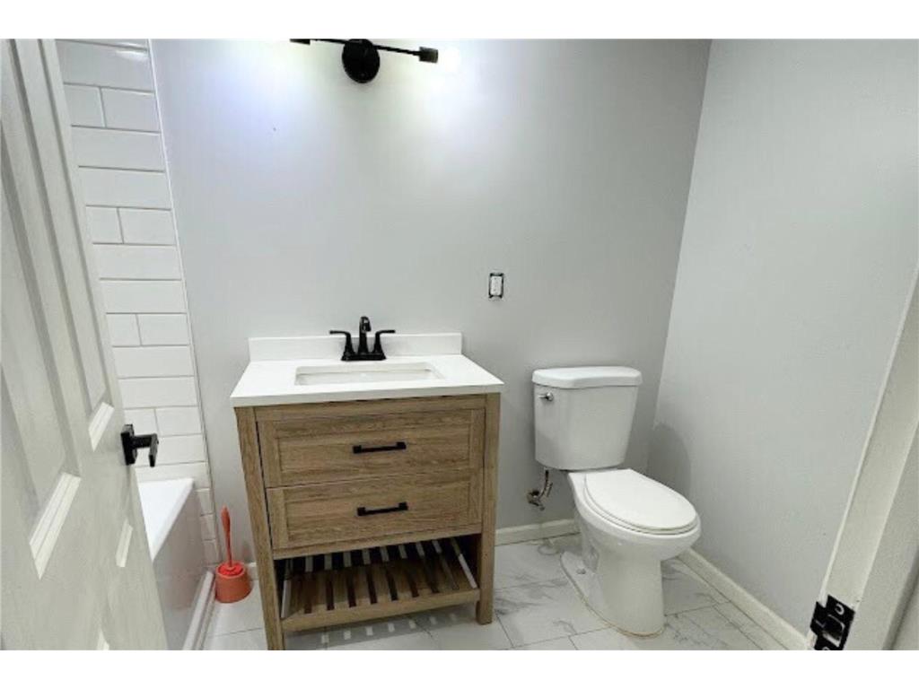 2735 Upton Avenue N Minneapolis MN 55411 6804263 image16