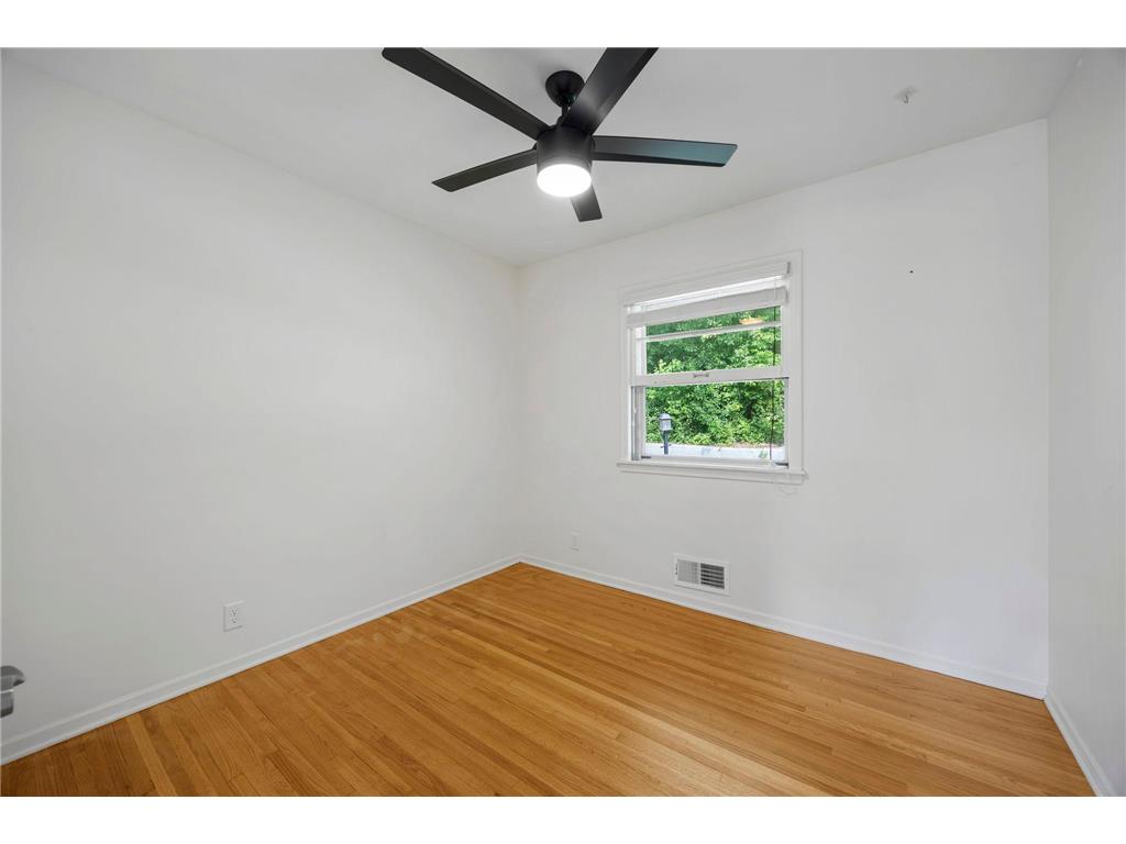 2736 McNair Drive N Robbinsdale MN 55422 7087235 image13