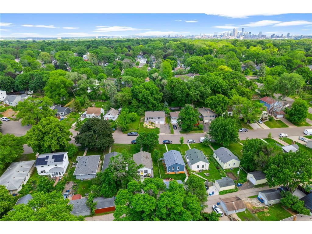 2736 McNair Drive N Robbinsdale MN 55422 7087235 image24
