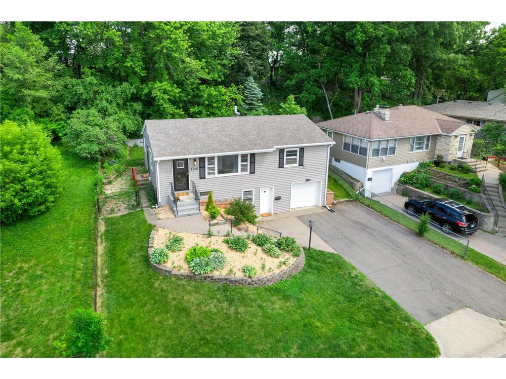 2736 McNair Drive N Robbinsdale MN 55422 7087235 image4