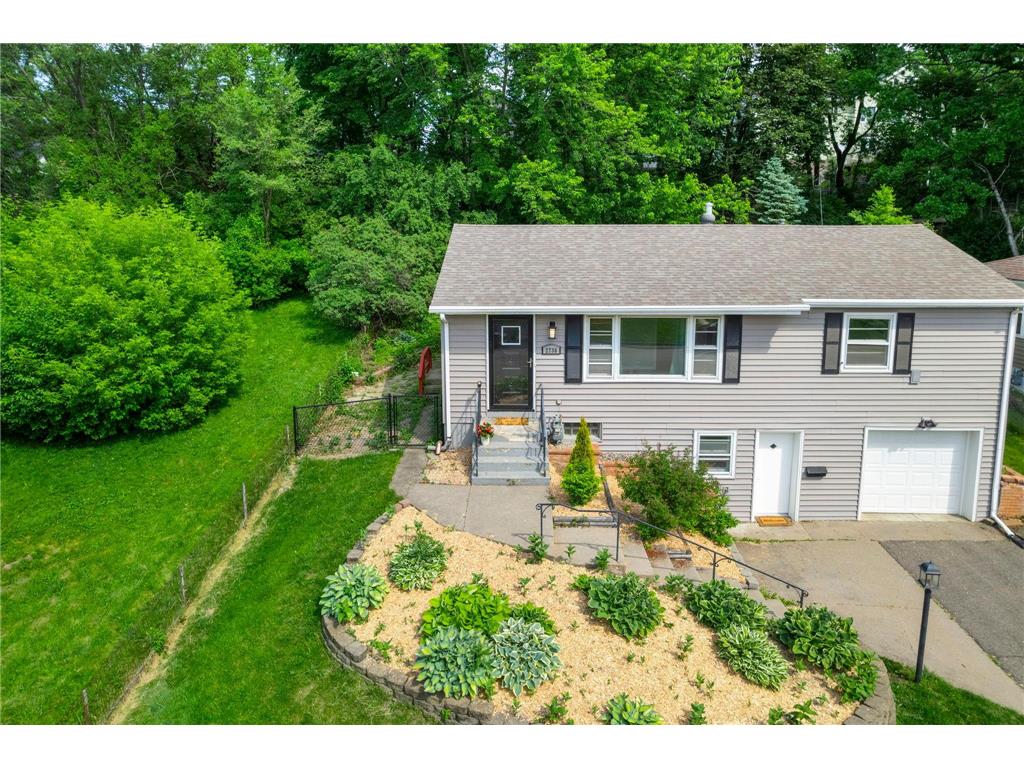 2736 McNair Drive N Robbinsdale MN 55422 7087235 image5