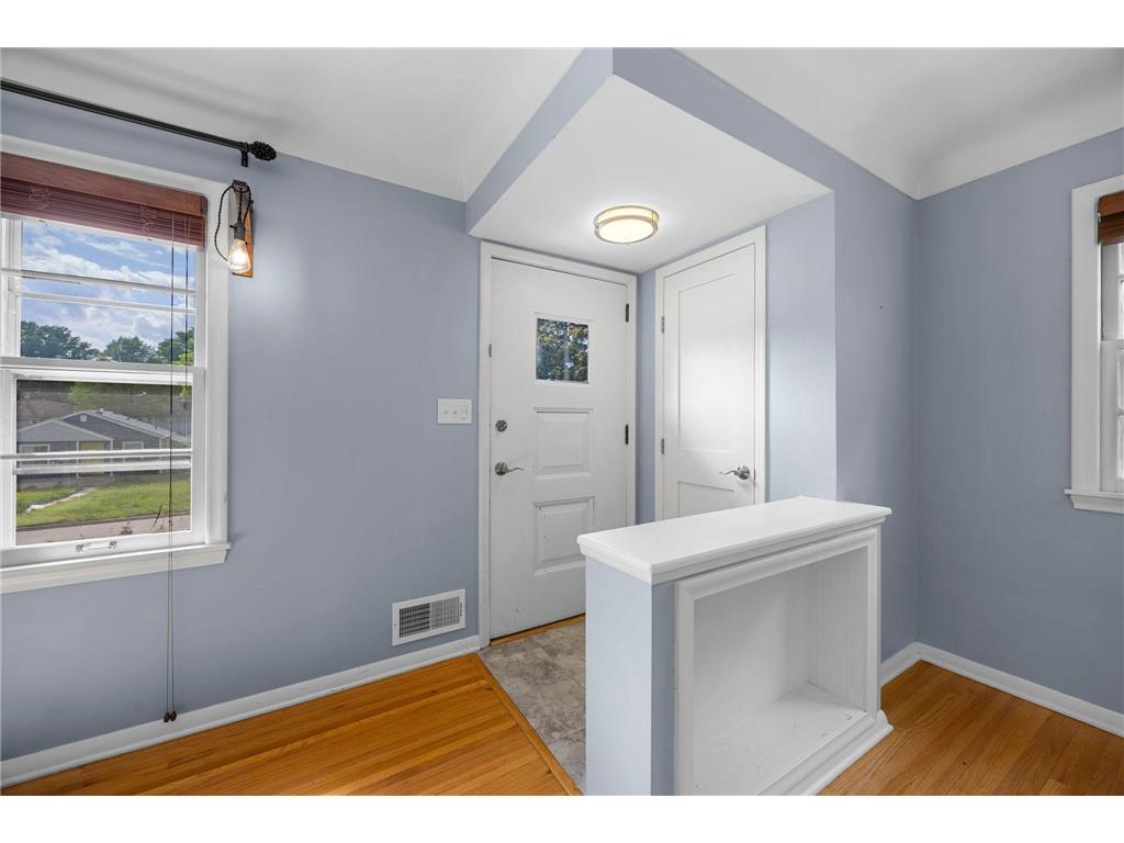 2736 McNair Drive N Robbinsdale MN 55422 7087235 image6