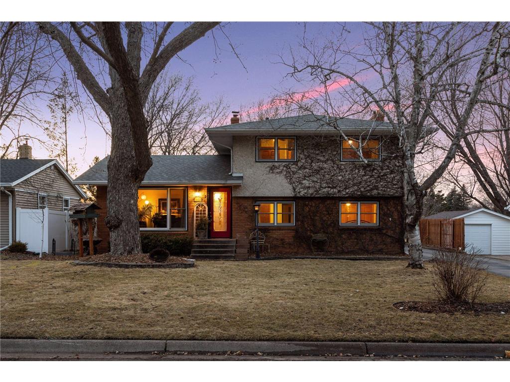2737 Gerald Avenue North Saint Paul MN 55109 6673901 image1