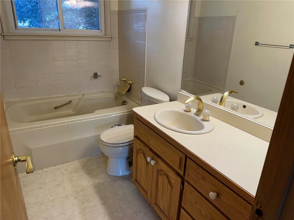 2739 Chippewa Avenue North Saint Paul MN 55109 6776739 image5