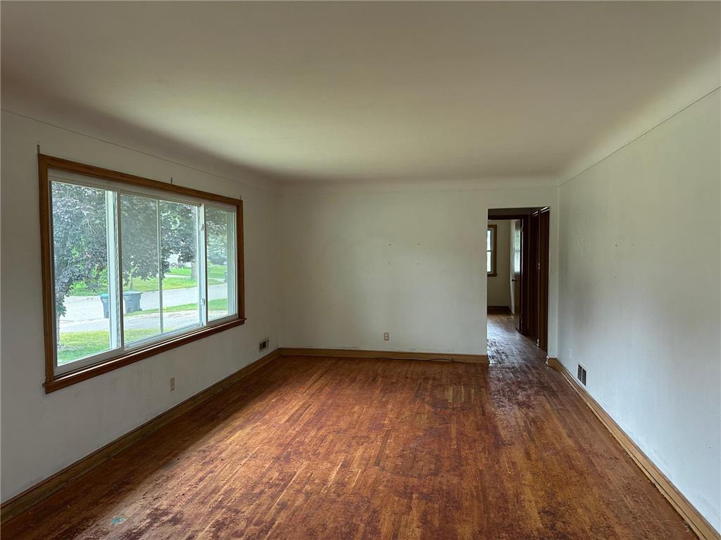 2739 Chippewa Avenue North Saint Paul MN 55109 6776739 image7