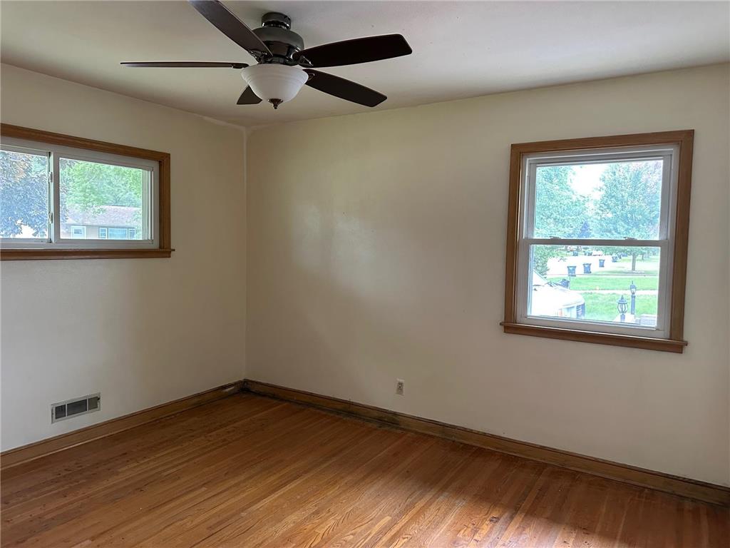 2739 Chippewa Avenue North Saint Paul MN 55109 6776739 image8