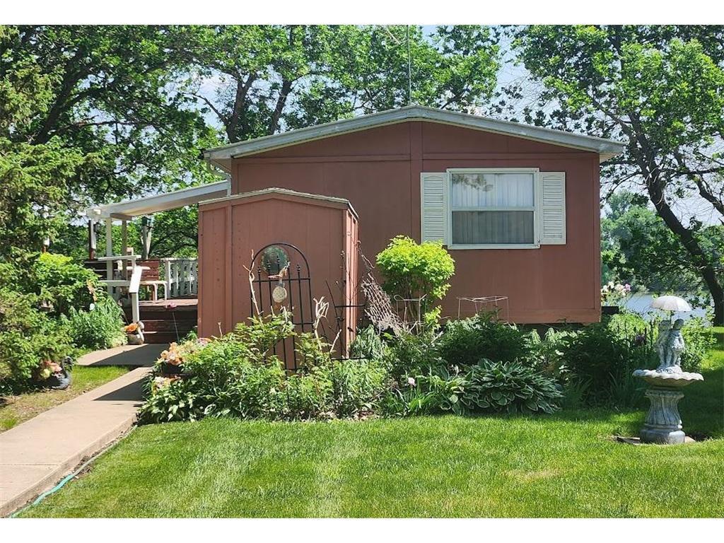 274 N Shore Drive Windom MN 56101 - Fish 6731175 image1