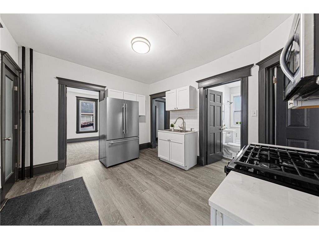 2740 Cedar Avenue S Minneapolis MN 55407 7038669 image12