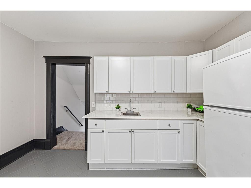 2740 Cedar Avenue S Minneapolis MN 55407 7038669 image26