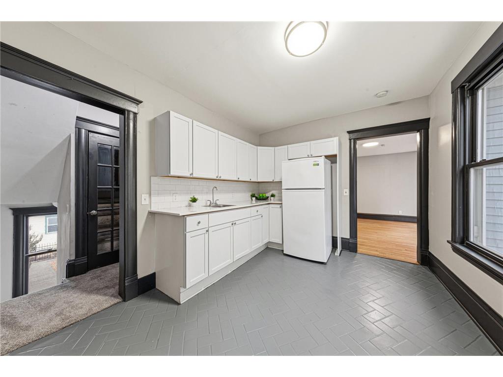 2740 Cedar Avenue S Minneapolis MN 55407 7038669 image28