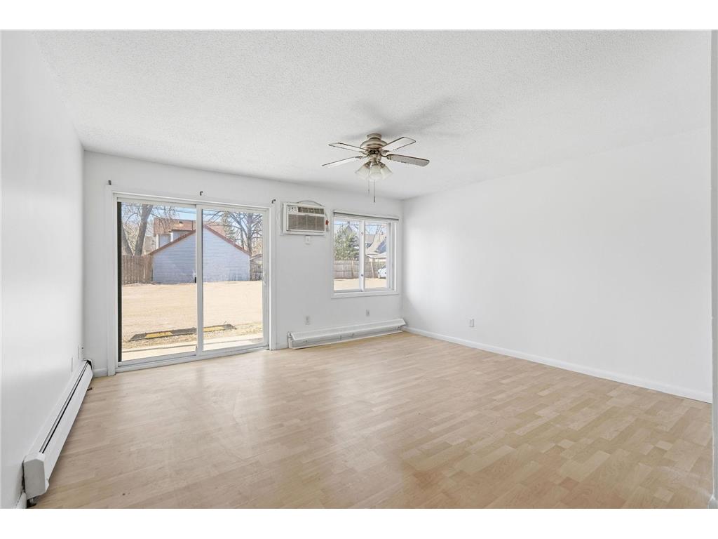 2740 Pleasant Ave #102 Minneapolis MN 55408 7079421 image6