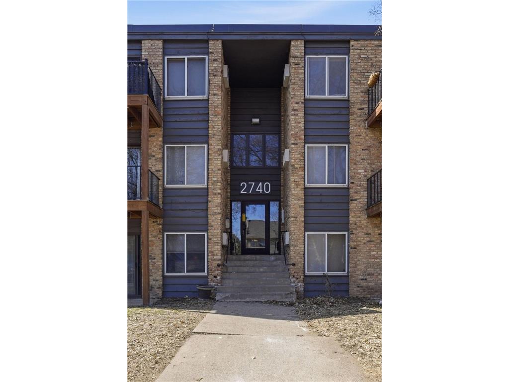 2740 Pleasant Ave #204 Minneapolis MN 55408 7046574 image17