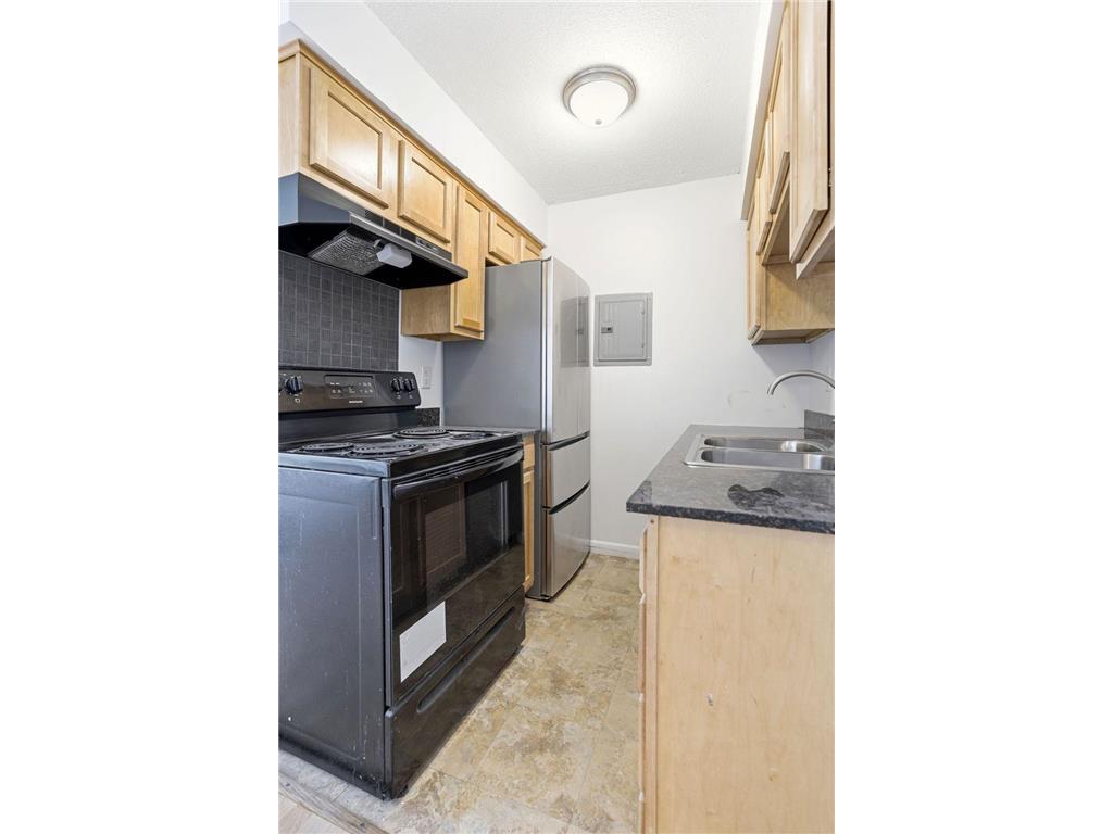 2740 Pleasant Ave #204 Minneapolis MN 55408 7046574 image5