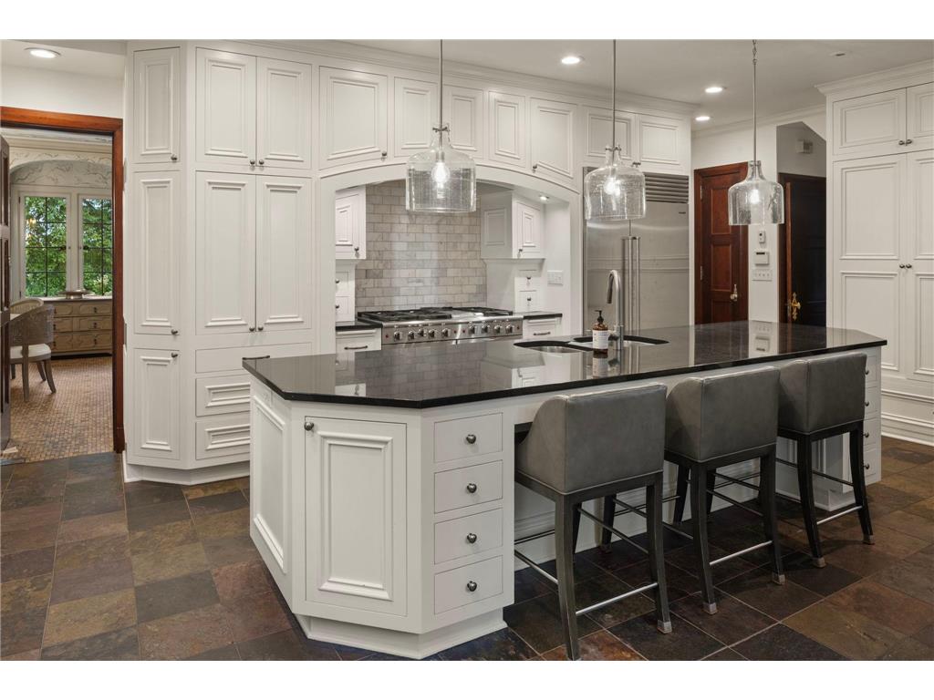 2740 W Lake Of The Isles Parkway Minneapolis MN 55416 - Lake of the Isles 6762235 image18