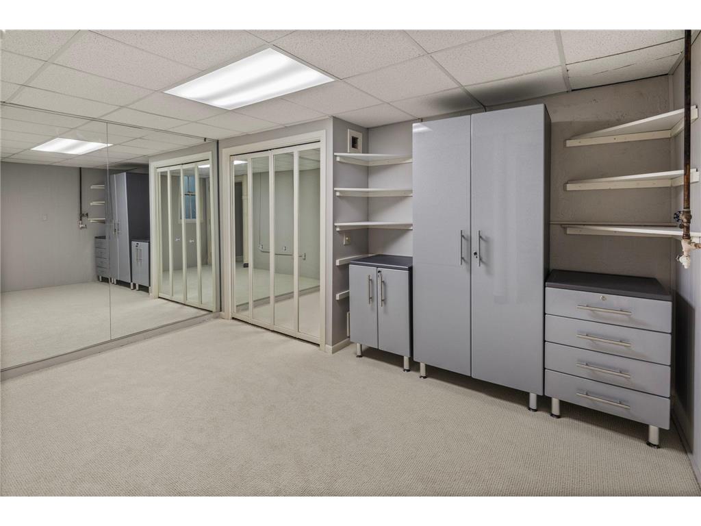 2740 W Lake Of The Isles Parkway Minneapolis MN 55416 - Lake of the Isles 6762235 image44