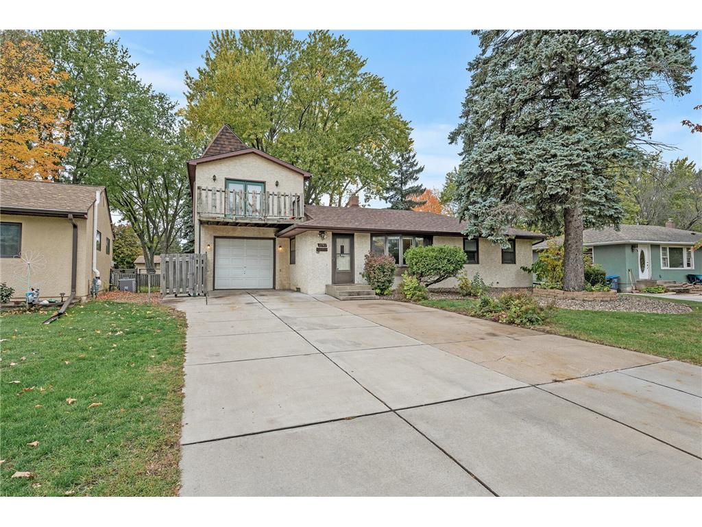 2741 Apache Road N North Saint Paul MN 55109 6448102 image1