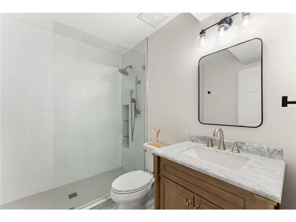 2741 Crescent Ridge Road Minnetonka MN 55305 7050270 image36