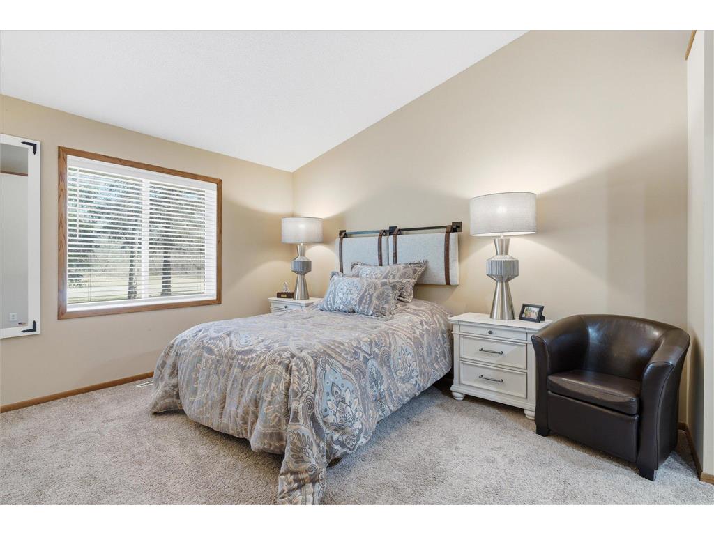 2741 River Hills Drive S Burnsville MN 55337 7048328 image18