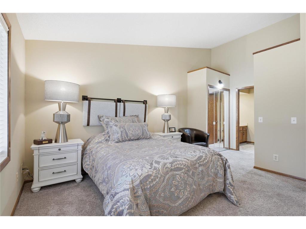 2741 River Hills Drive S Burnsville MN 55337 7048328 image20
