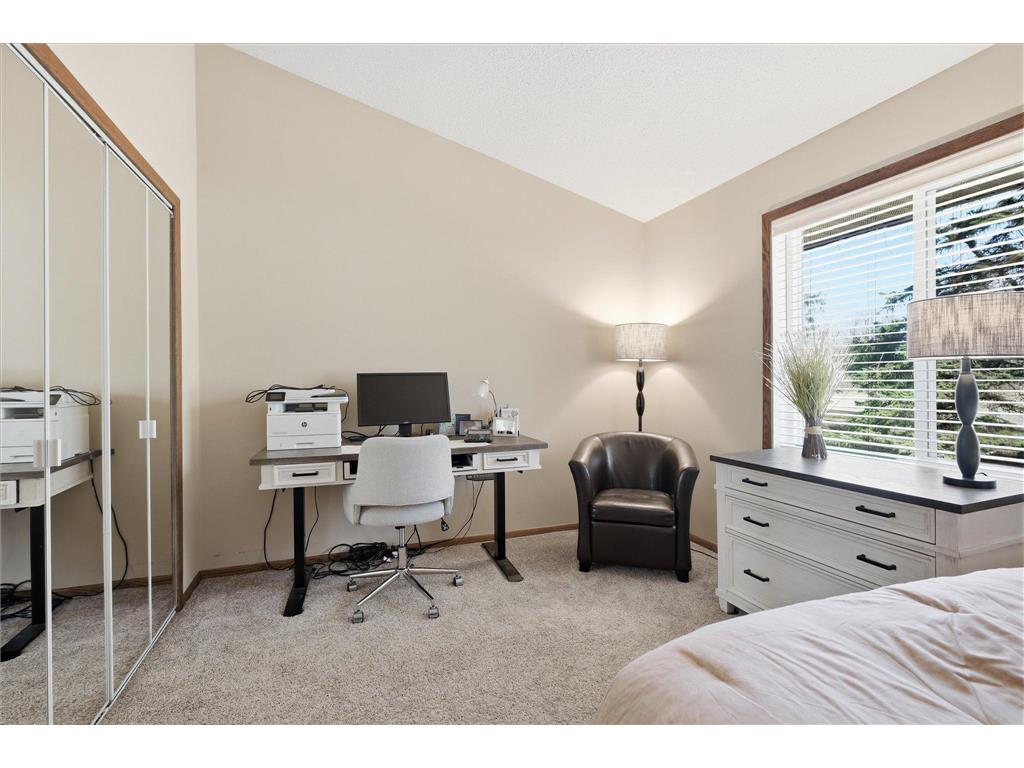 2741 River Hills Drive S Burnsville MN 55337 7048328 image23