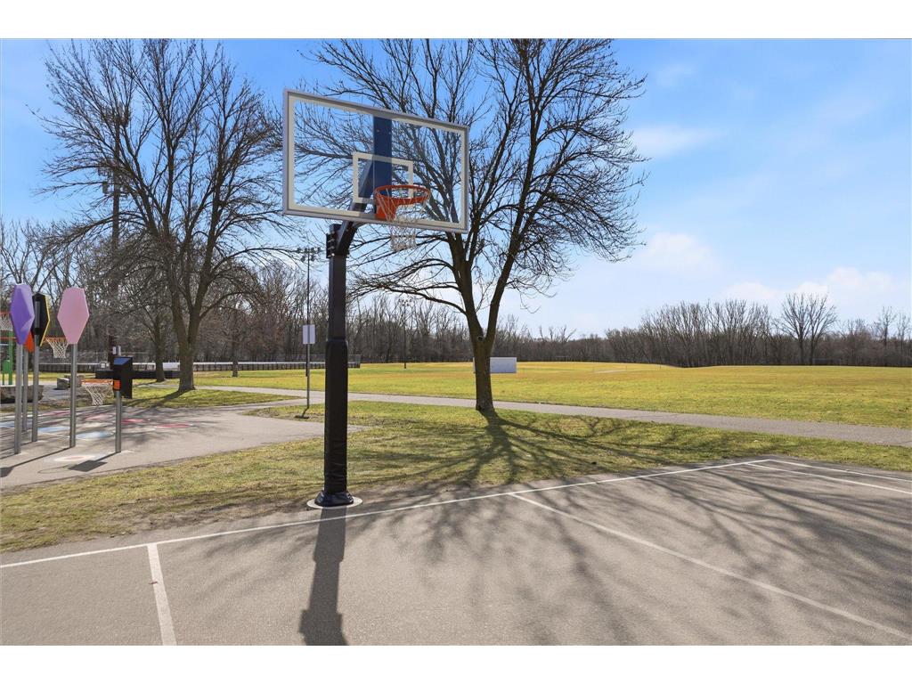 2741 River Hills Drive S Burnsville MN 55337 7048328 image36