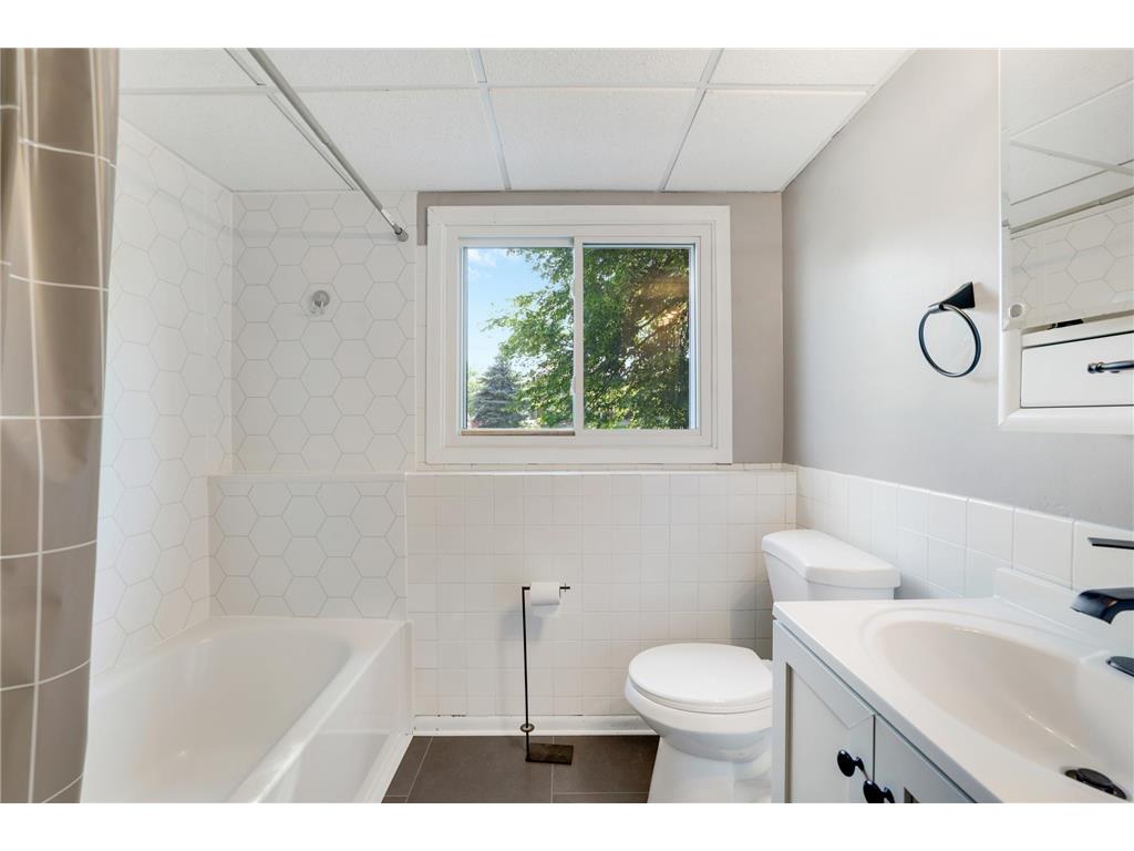 2741 Xylon Avenue N New Hope MN 55427 7106942 image39