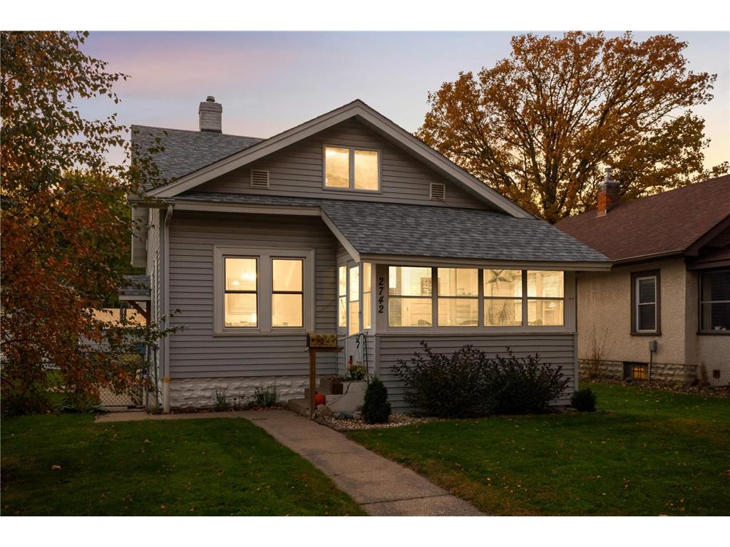 2742 Garfield Street NE Minneapolis MN 55418 7019568 image1