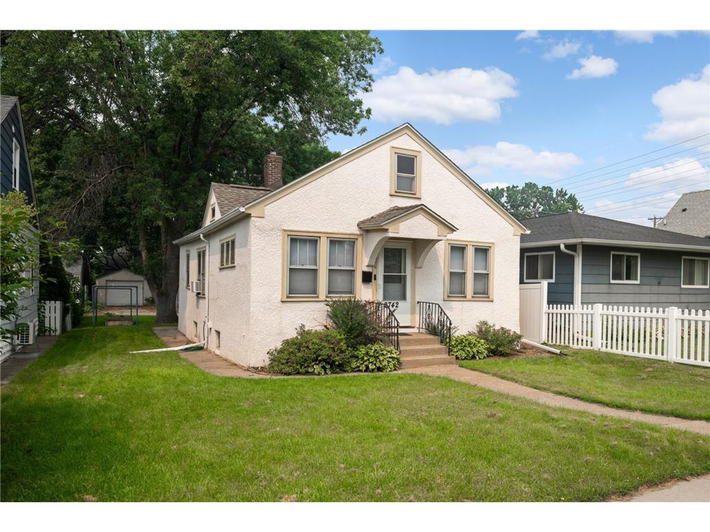 2742 Grand Street NE Minneapolis MN 55418 7109038 image1