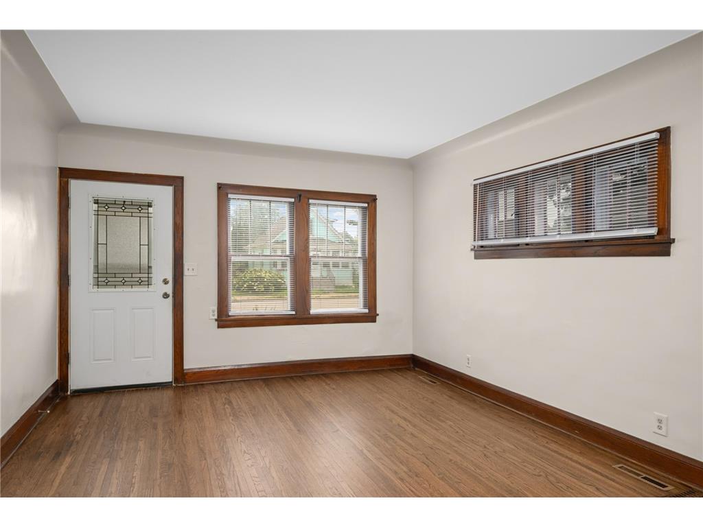 2742 Grand Street NE Minneapolis MN 55418 7109038 image4