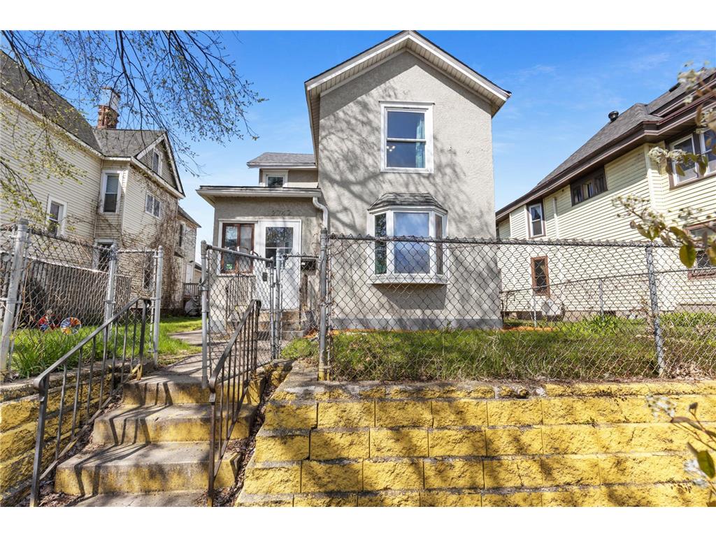 2742 Stevens Avenue Minneapolis MN 55408 7073807 image1