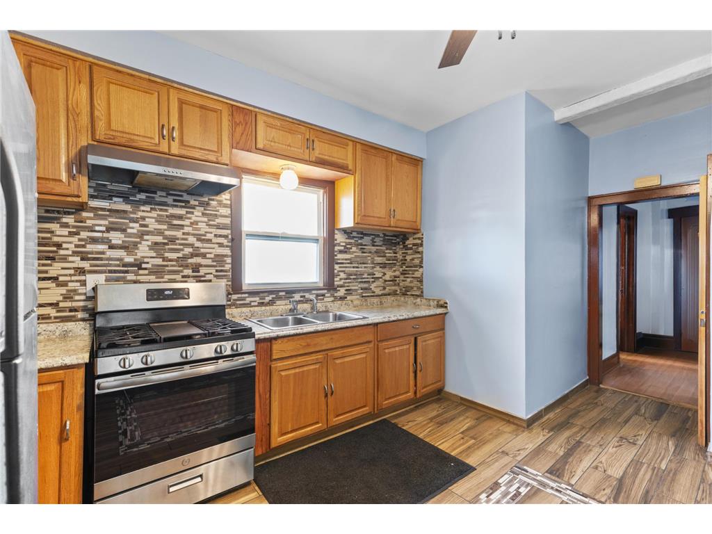 2742 Stevens Avenue Minneapolis MN 55408 7073807 image17