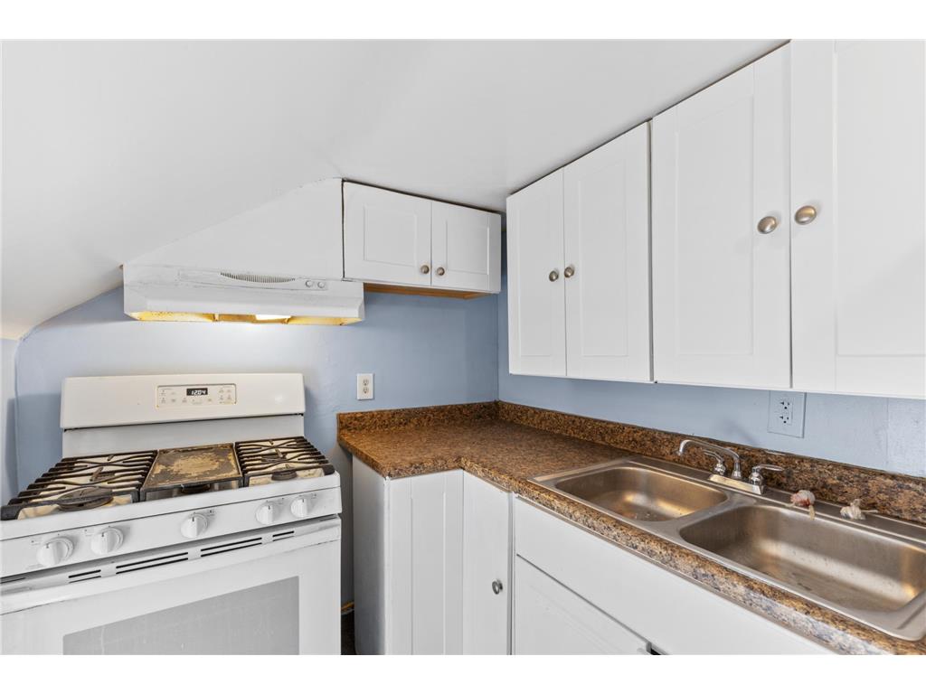 2742 Stevens Avenue Minneapolis MN 55408 7073807 image32