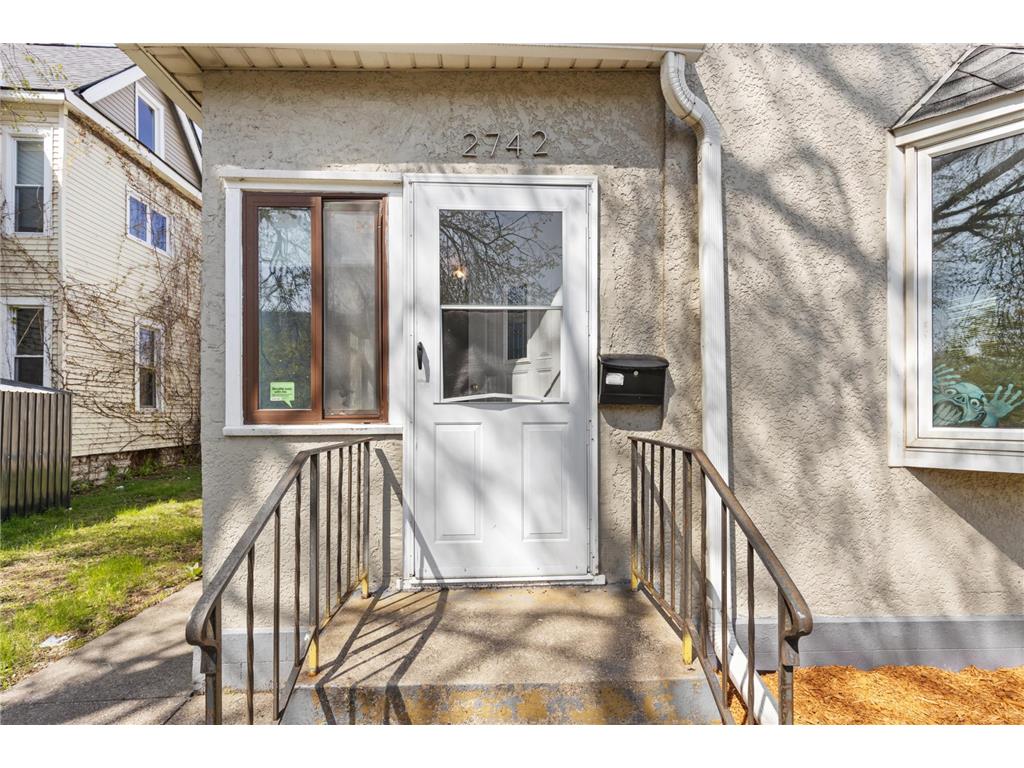 2742 Stevens Avenue Minneapolis MN 55408 7073807 image4