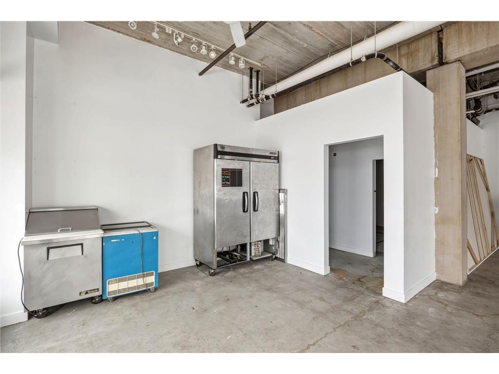 2743 Lyndale Avenue S #1B Minneapolis MN 55408 7046212 image8