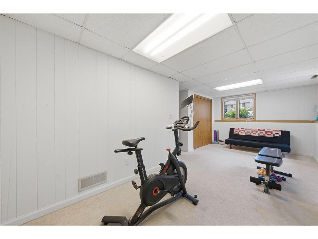2744 Chisholm Avenue North Saint Paul MN 55109 - Casey Lake 7094220 image26