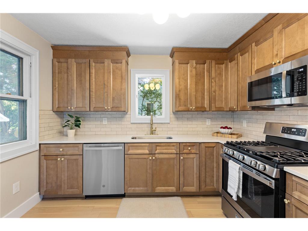 2744 Toledo Avenue S Saint Louis Park MN 55416 6806547 image1