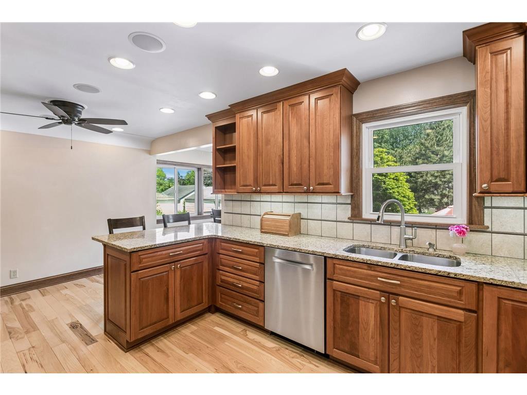 2744 Zenith Avenue N Robbinsdale MN 55422 7082858 image11