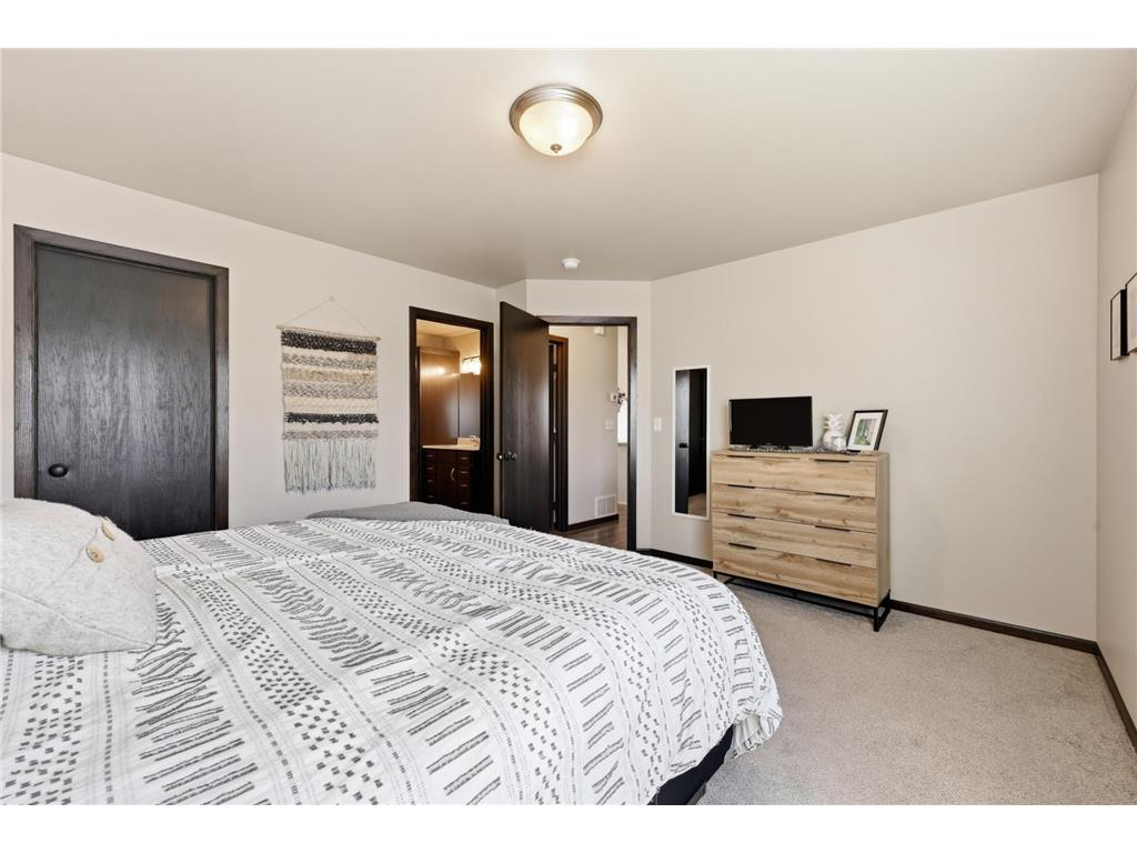 2745 10th Street W West Fargo ND 58078 7072143 image12