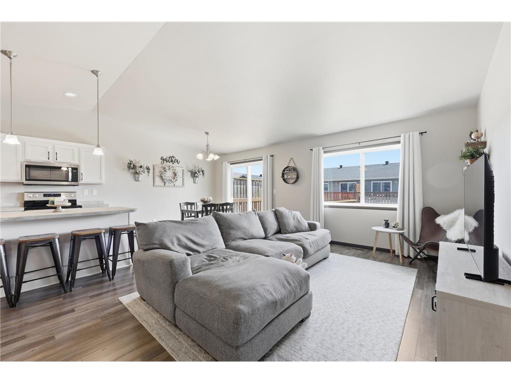 2745 10th Street W West Fargo ND 58078 7072143 image6