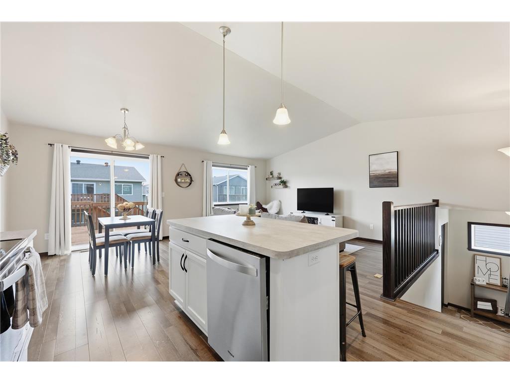 2745 10th Street W West Fargo ND 58078 7072143 image9