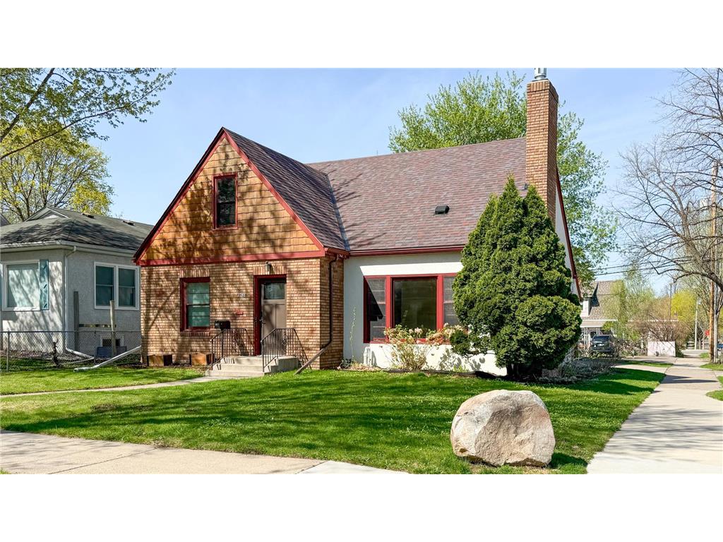 2748 NE Ulysses Street NE Minneapolis MN 55418 7067881 image1