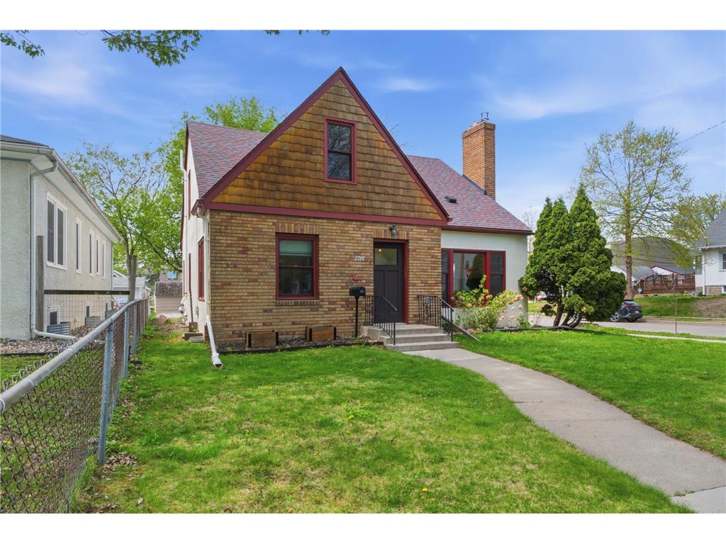 2748 NE Ulysses Street NE Minneapolis MN 55418 7067881 image2